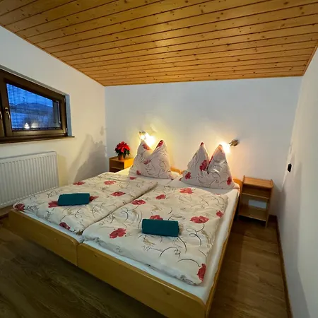 Pensjonat Familia Antol Liptowski Mikułasz